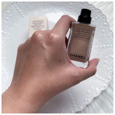 chanel les beiges highlighting fluid.